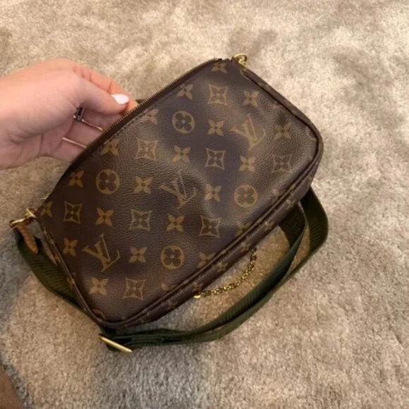 Louis Vuitton Multi Pochette Accessoires Iconic Multi Pochette Bag - Picture 5 of 10